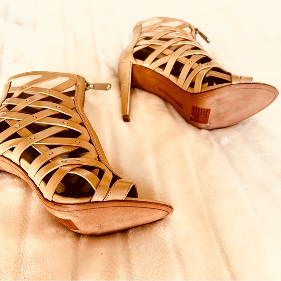 Elegant Eleni 4” Leather Gladiator Stilettos - Picture 5 of 6